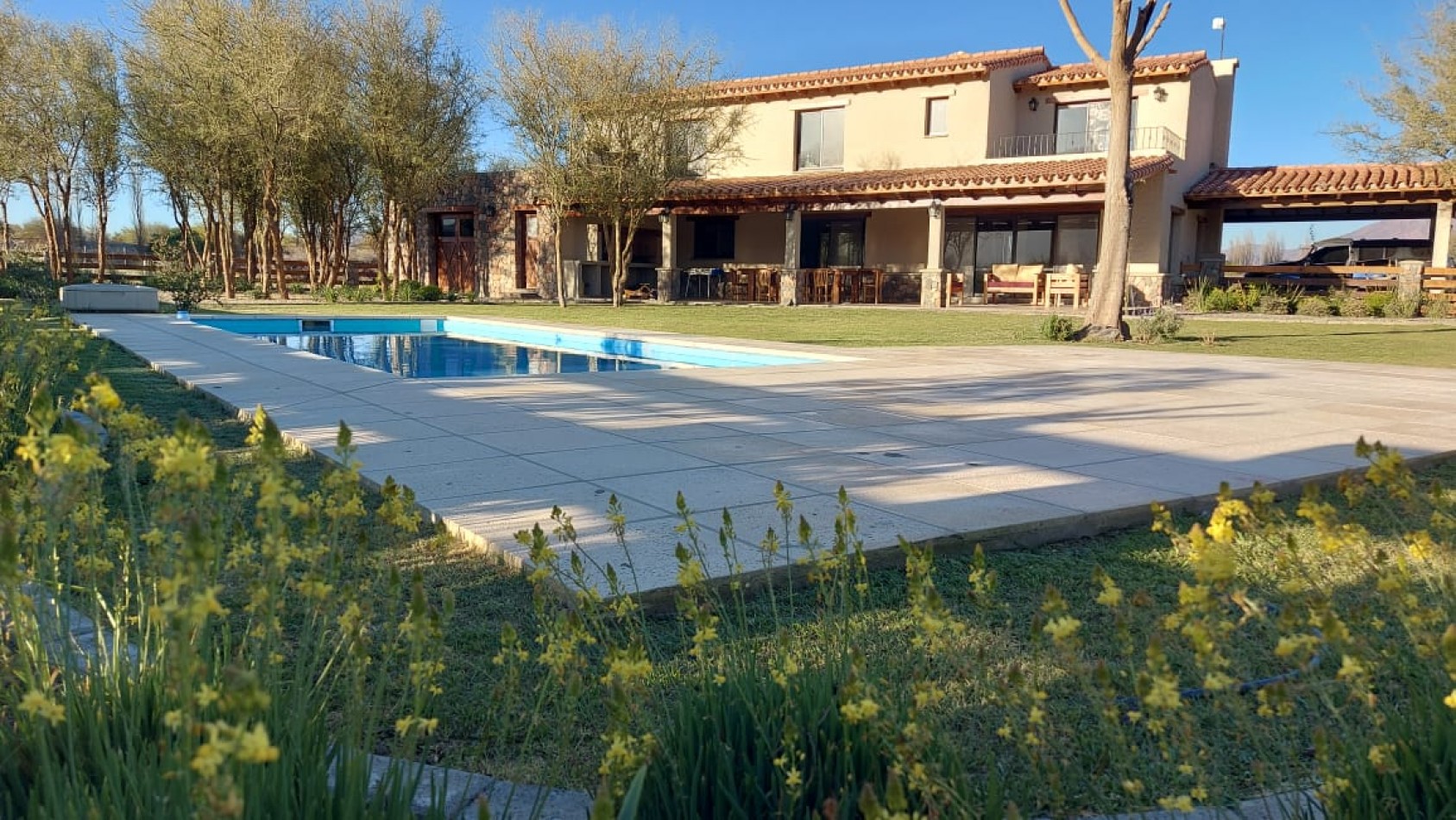 EXCELENTE OPORTUNIDAD EN ESTANCIA DE CAFAYATE VIVIENDA DE 5 DORMITORIOS