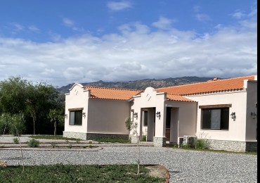 VIVIENDA EN ESTANCIA DE CAFAYATE A ESTRENAR